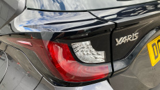 Toyota Yaris 1.5 Hybrid Icon 5dr CVT Hybrid Hatchback